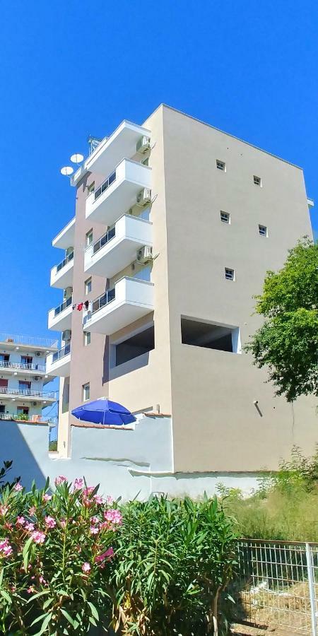 Sea Star Apartments Kallikratia Nea Kallikrateia 外观 照片