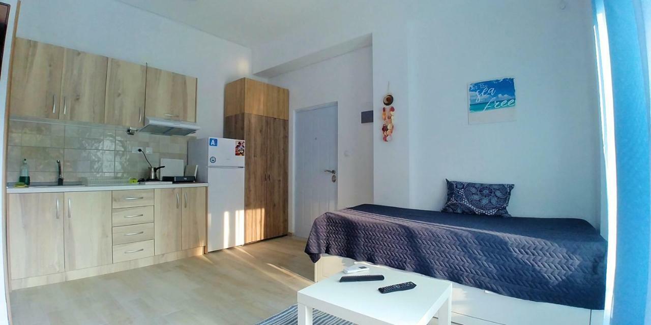 Sea Star Apartments Kallikratia Nea Kallikrateia 外观 照片